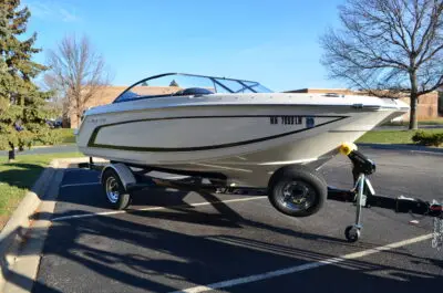 2017 Larson 190LXH W/150 Yamaha 4st ONLY 42Hrs!! - Image 4