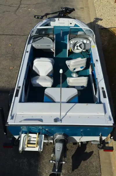 1995 Crestliner Sportfish 1700 W/ 3.0L Volvo Penta - Image 10