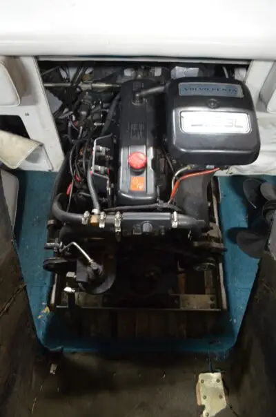 1995 Crestliner Sportfish 1700 W/ 3.0L Volvo Penta - Image 9