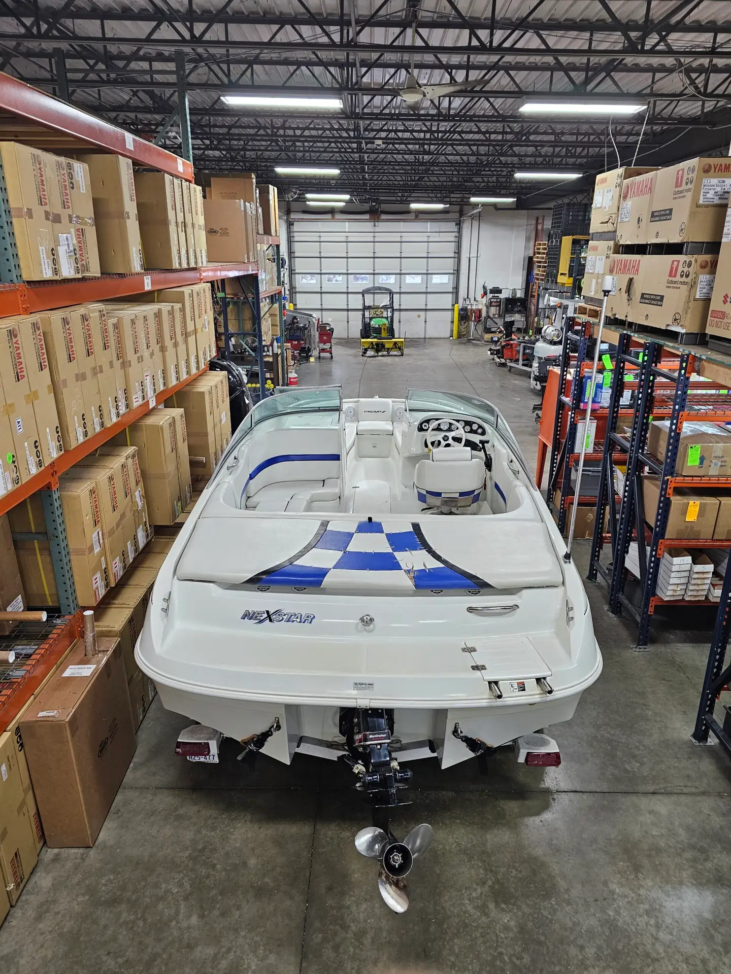 2000 StarCraft 1910 GT Nexstar W/5.7L 350MAG MPI W/Bravo 1 - Image 9