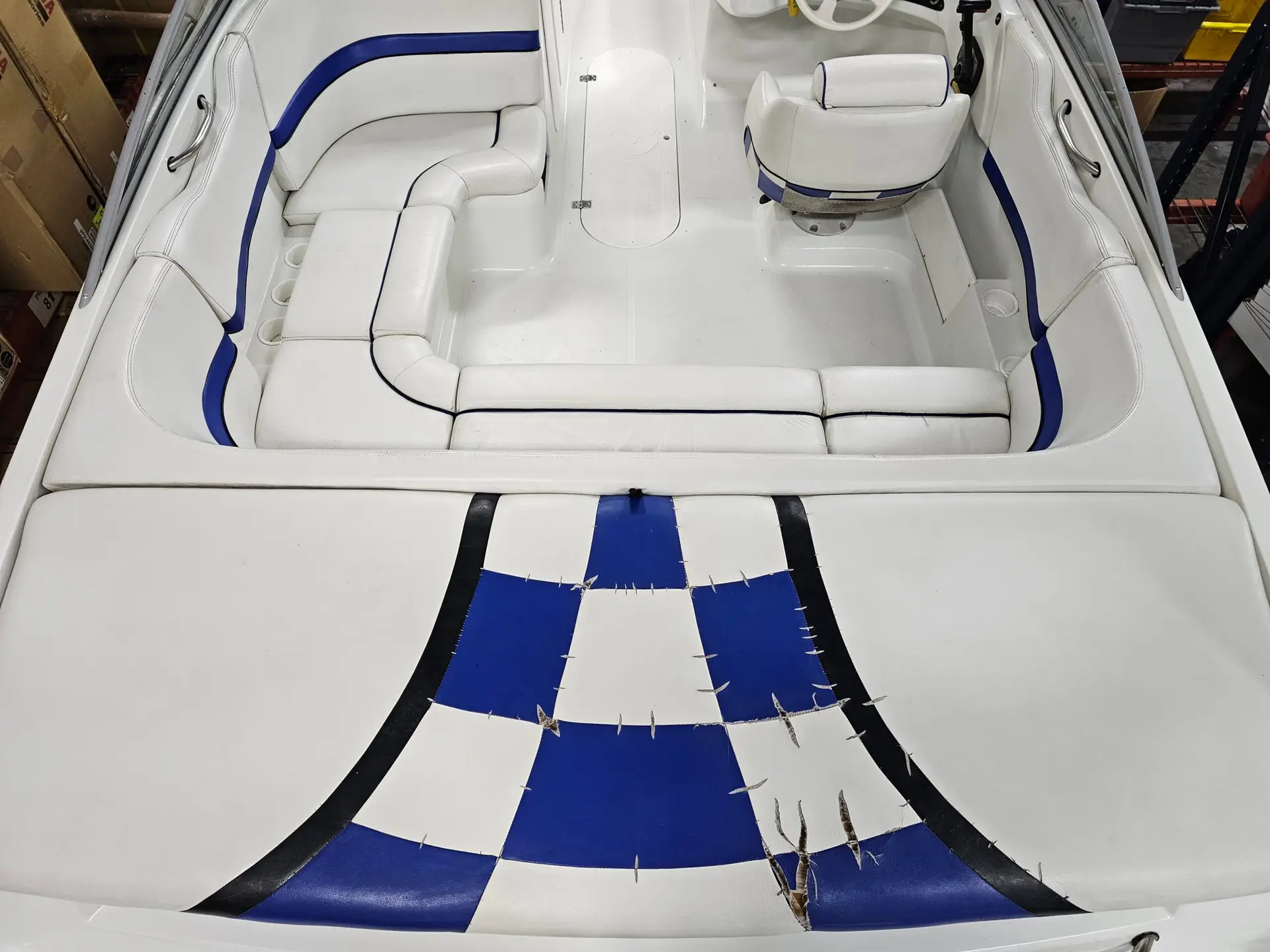 2000 StarCraft 1910 GT Nexstar W/5.7L 350MAG MPI W/Bravo 1 - Image 10