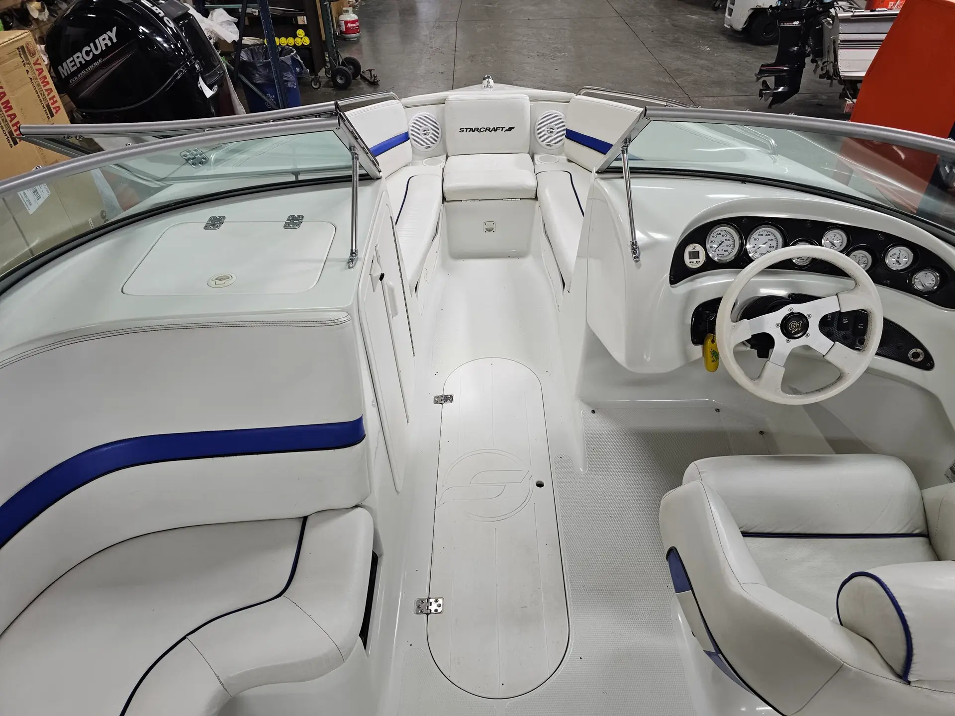 2000 StarCraft 1910 GT Nexstar W/5.7L 350MAG MPI W/Bravo 1 - Image 11