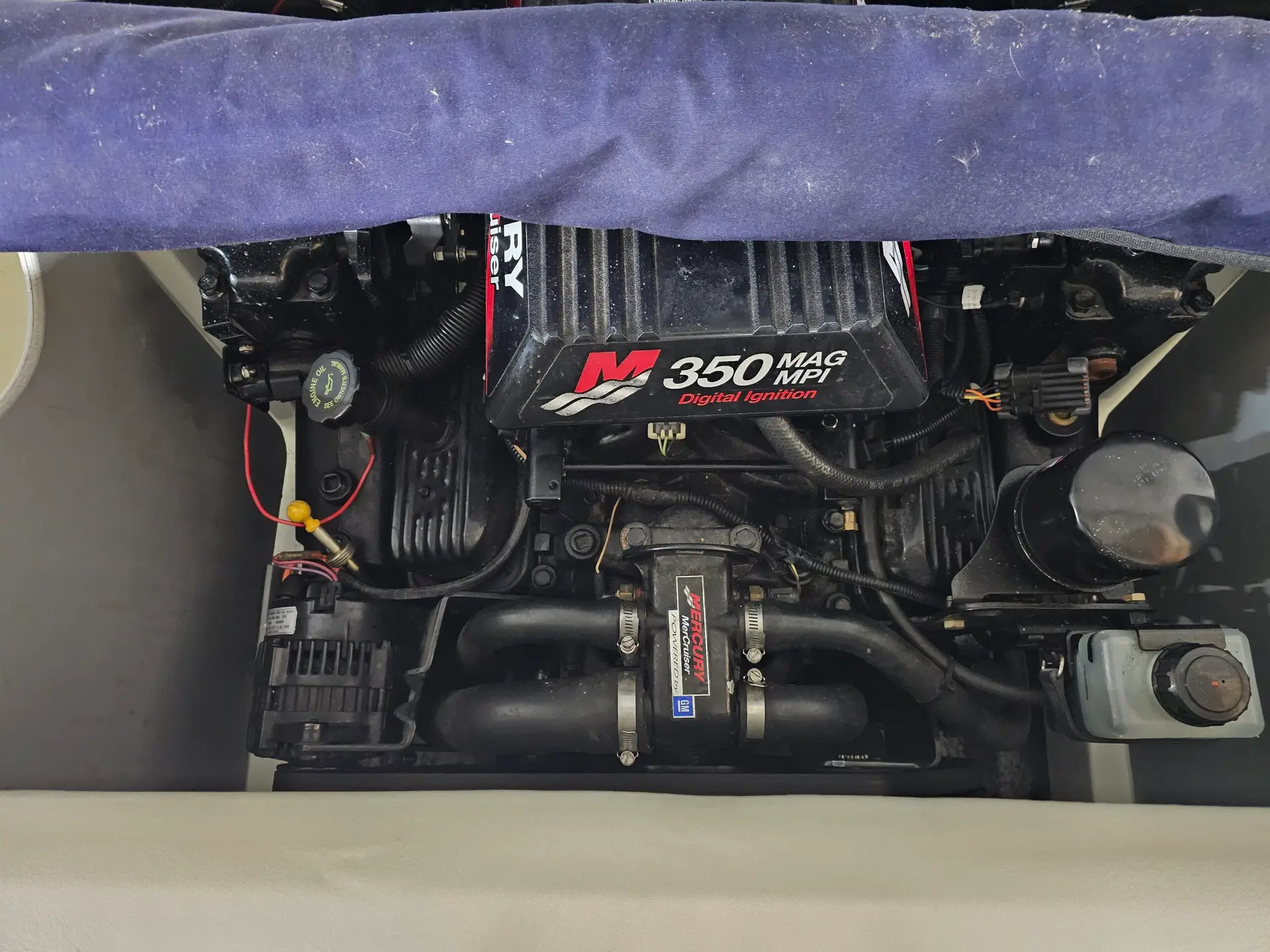 2000 StarCraft 1910 GT Nexstar W/5.7L 350MAG MPI W/Bravo 1 - Image 8