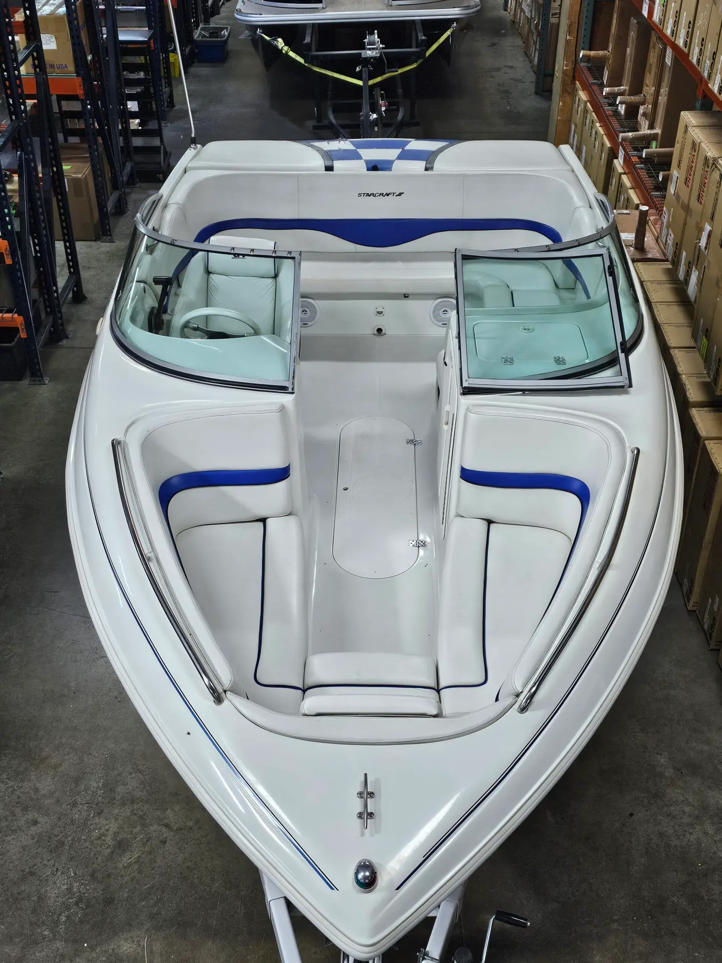 2000 StarCraft 1910 GT Nexstar W/5.7L 350MAG MPI W/Bravo 1 - Image 3